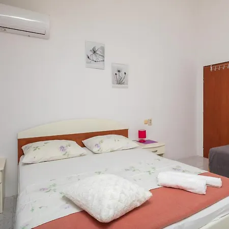 Marko Apartment *